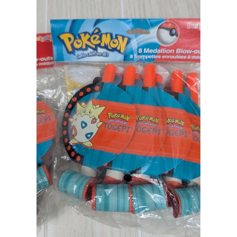 DesignWare Pokemon Party Favors 16 Blue Togepi Vintage Medallion Blow-outs